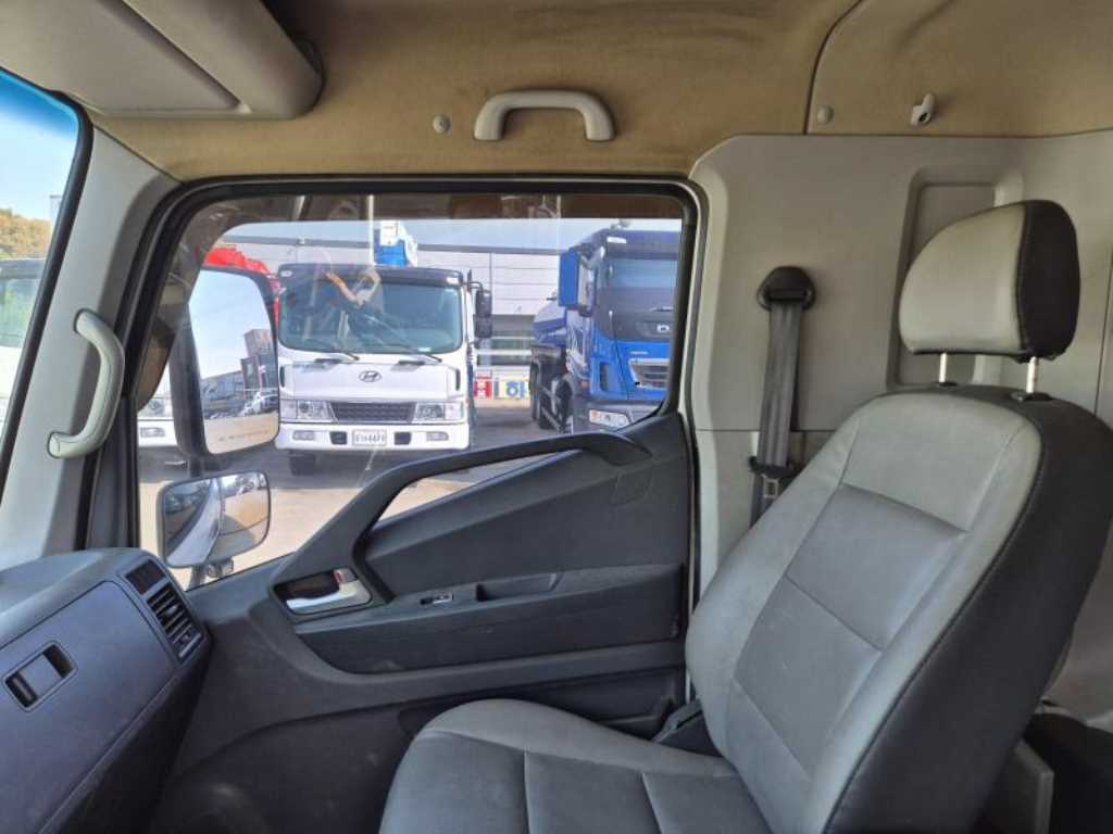 현대 올뉴마이티 2.5톤 익스하이탑 슈퍼캡 17