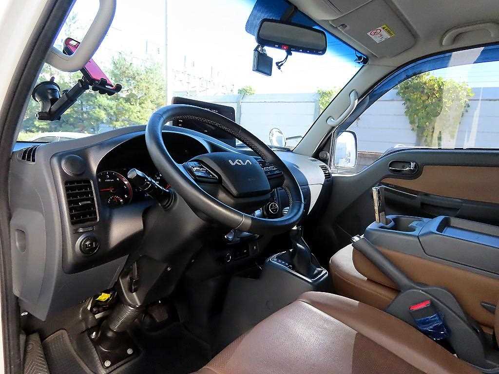 기아 봉고3 1.2톤 윙바디 LPG 11