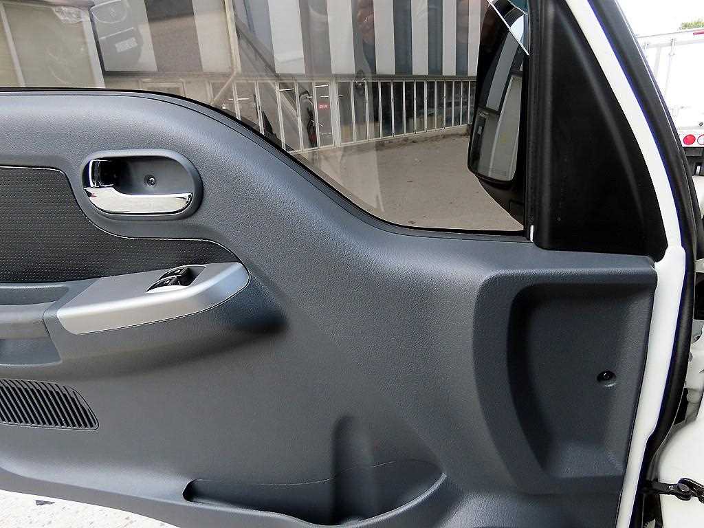 기아 봉고3 1톤 카고 LPG 11