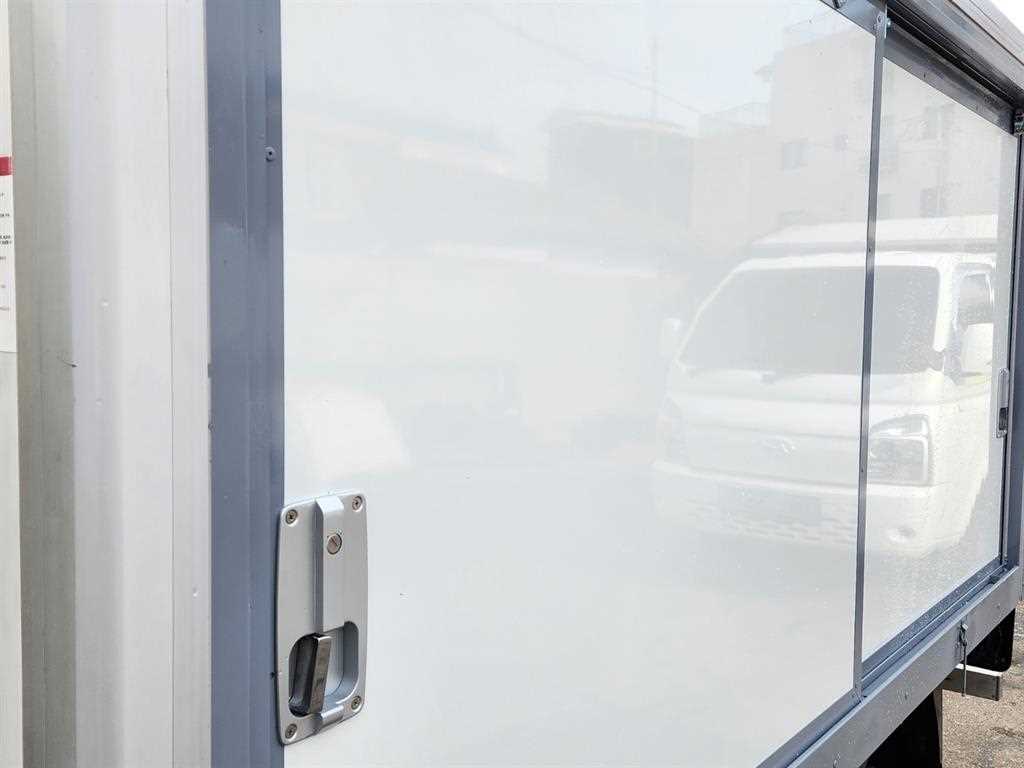 기아 봉고3 1톤 표준탑 전기 13