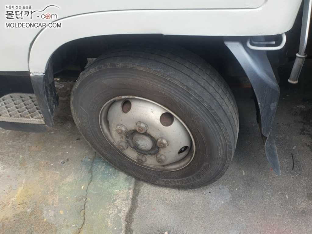 현대 이마이티 윙바디 15