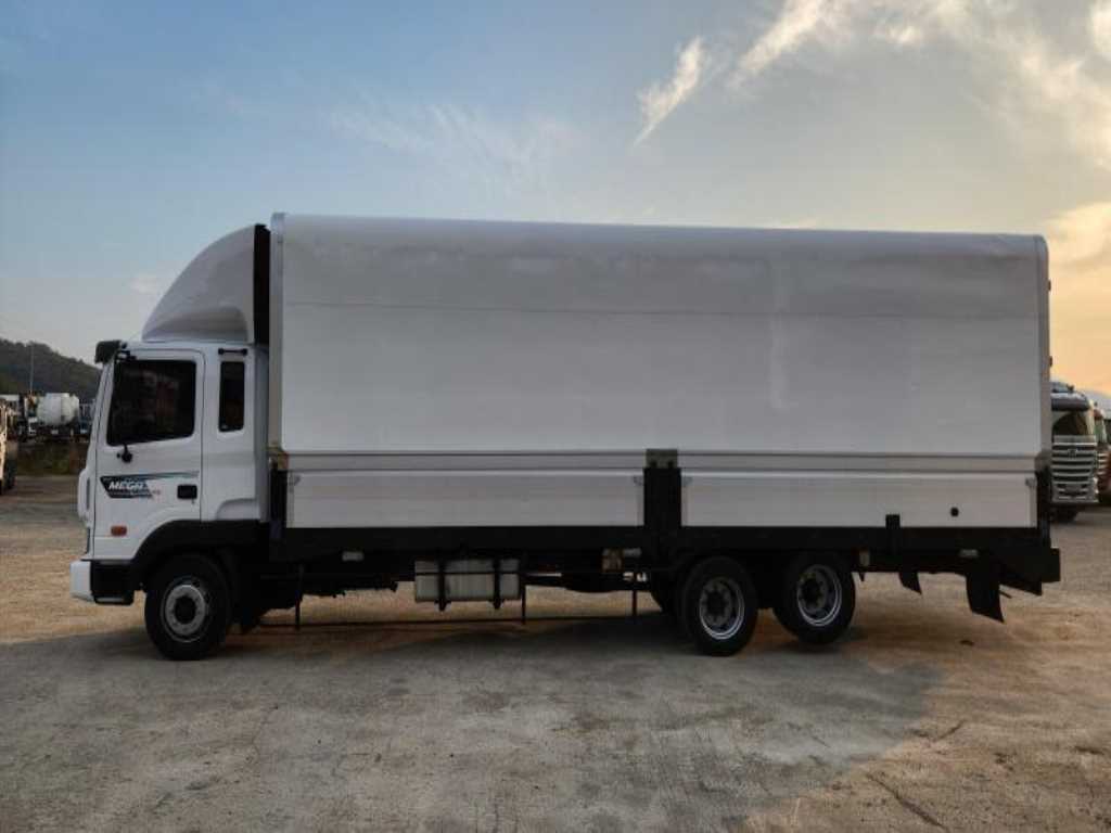 현대 메가트럭 윙바디 6.5톤 수동 3