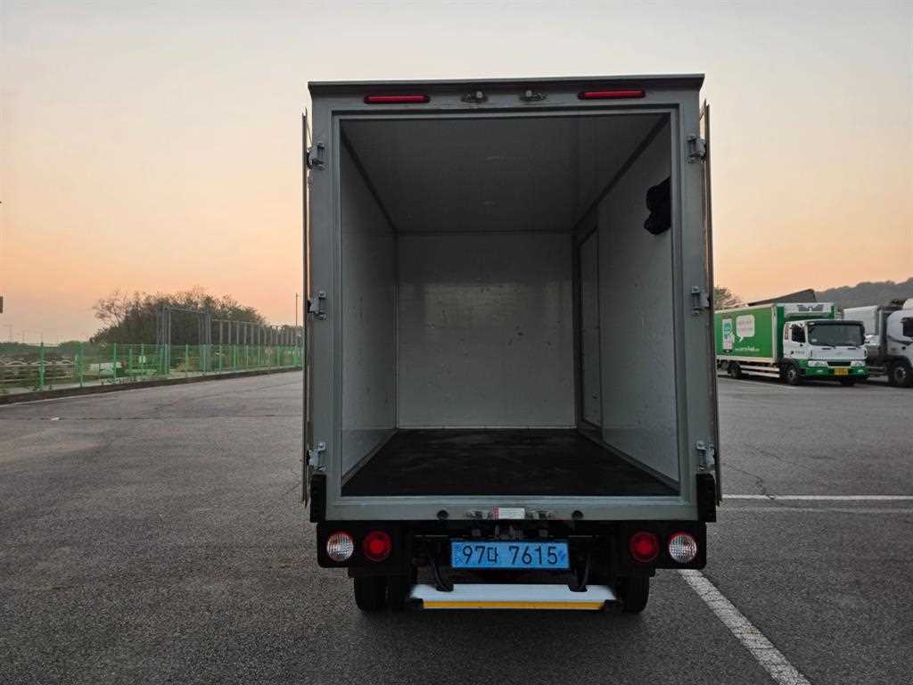 기아 봉고3 1톤 표준탑 전기 5