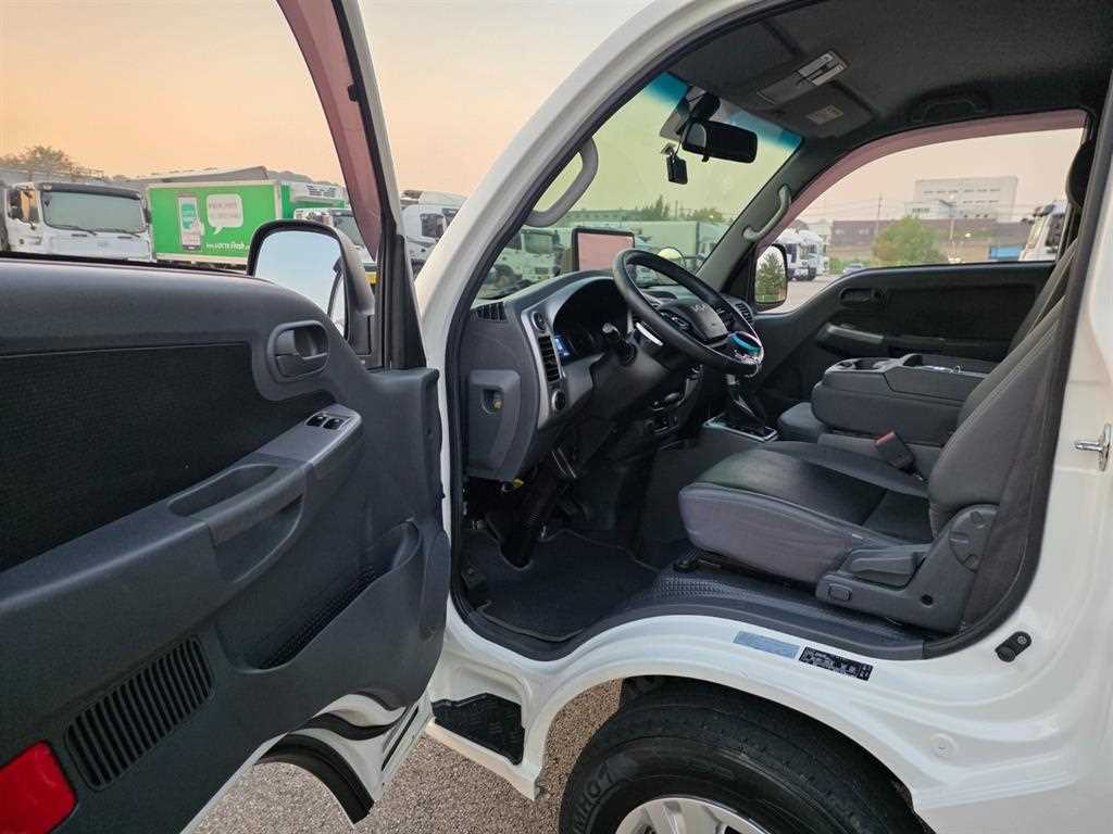 기아 봉고3 1톤 표준탑 전기 10