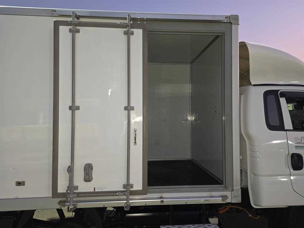 기아 봉고3 1톤 표준탑 전기 8