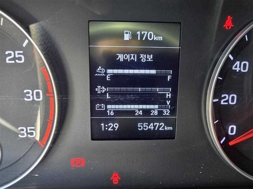 현대 올뉴마이티 2.5톤 익스하이탑 11