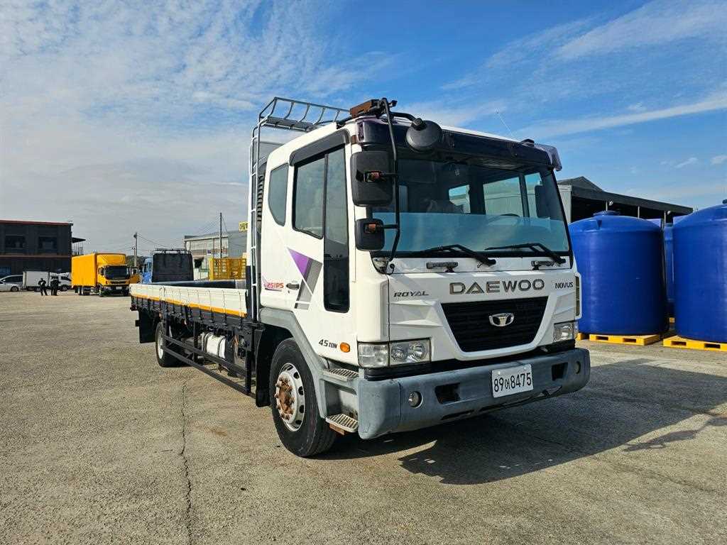 타타대우 노부스 단바리 카고 4.5톤 수동 2