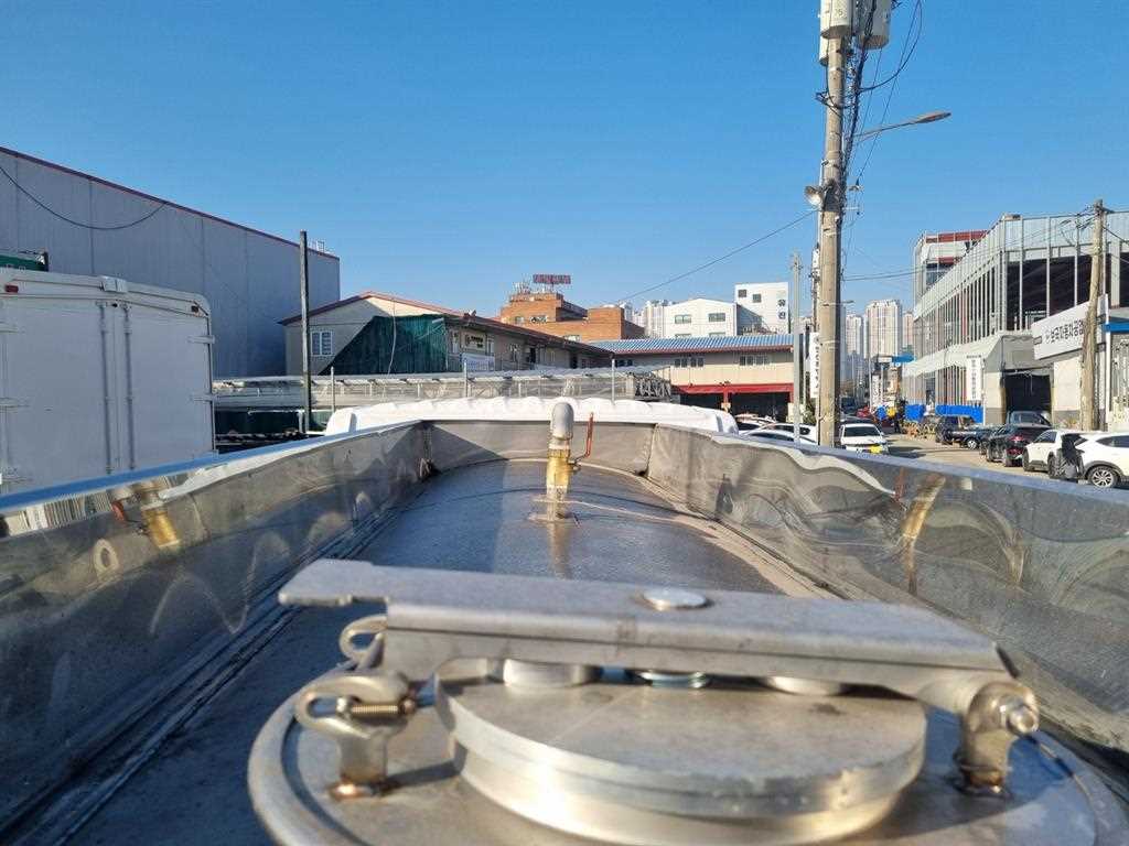 현대 살수차 메가트럭 수동 13