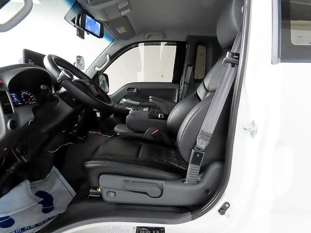 기아 봉고3 1.2톤 냉동탑 LPG 4