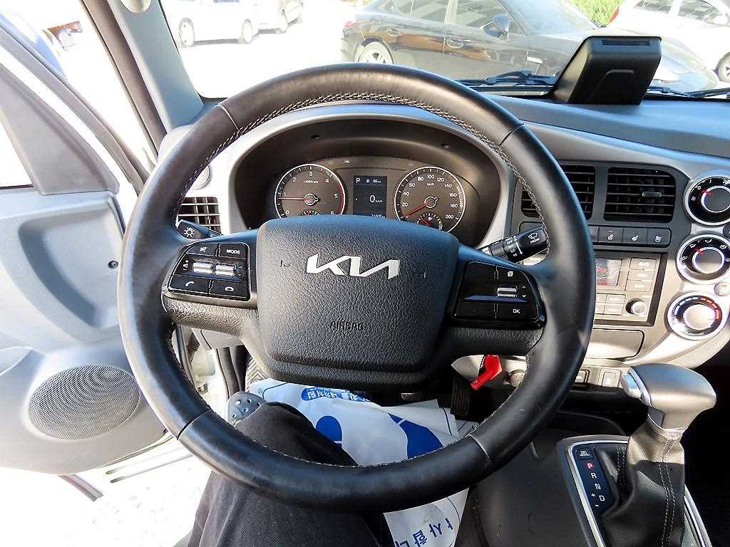 기아 봉고3 1톤 카고 8