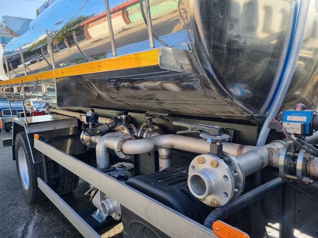 현대 살수차 메가트럭 수동 10