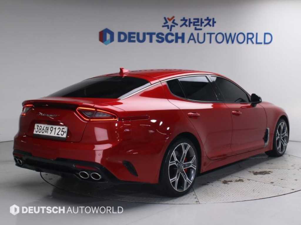 기아 스팅어 가솔린 2.0 터보 2WD 플래티넘 사진 2/20
