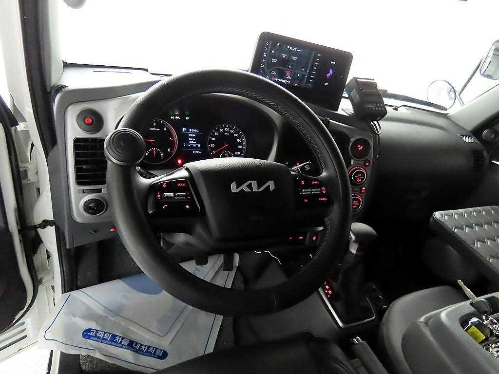 기아 봉고3 1.2톤 냉동탑 LPG 7