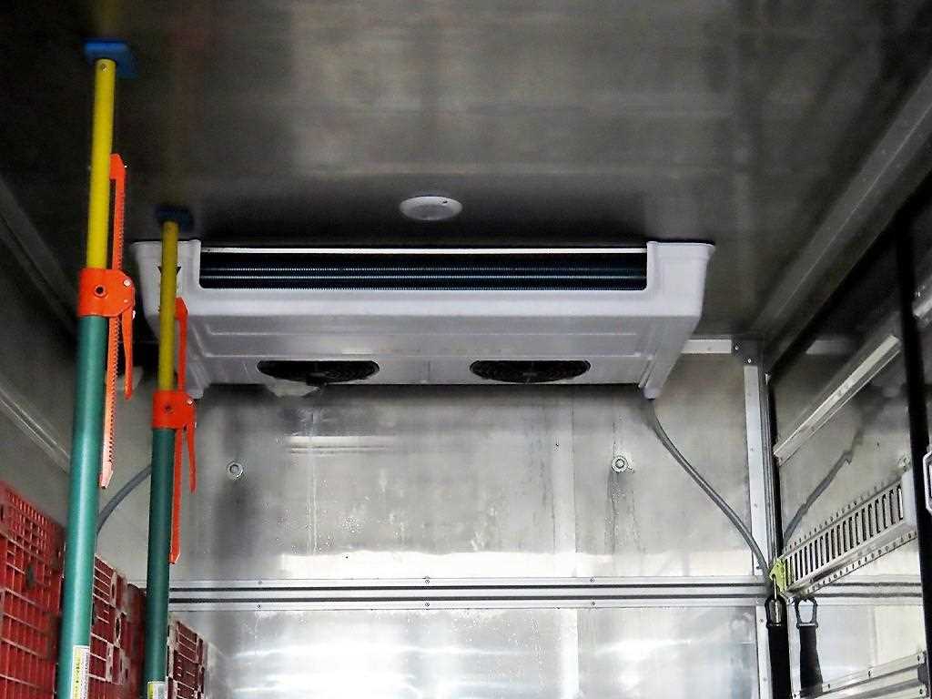 기아 봉고3 1.2톤 냉동탑 LPG 16