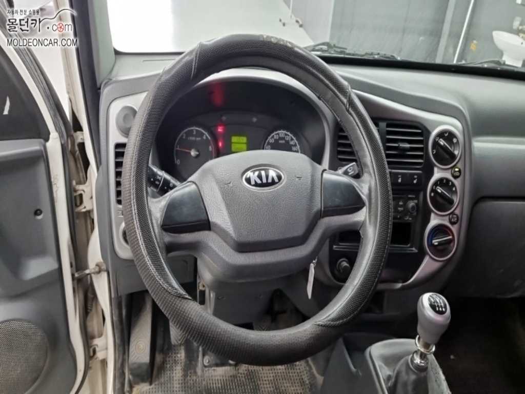 기아 봉고3 1.2톤 카고 7