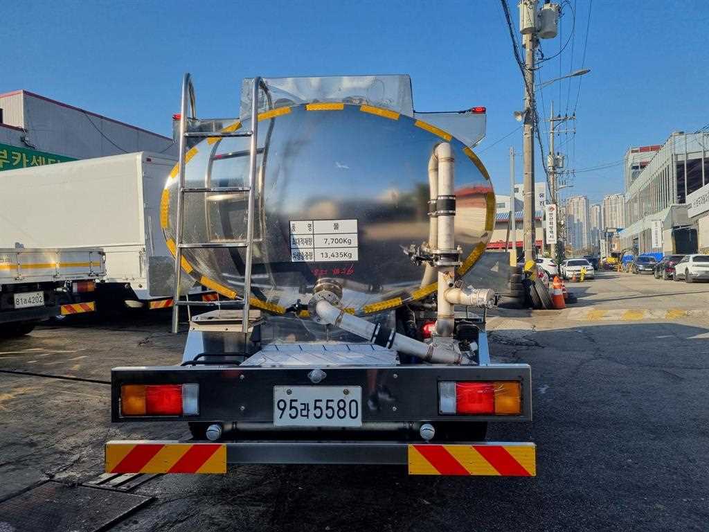 현대 살수차 메가트럭 수동 2