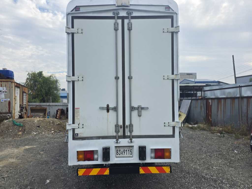 현대 이마이티 윙바디 2