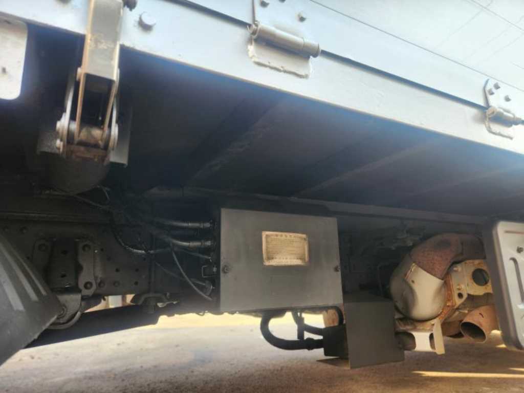 이스즈 엘프 3.5톤 냉동윙 18