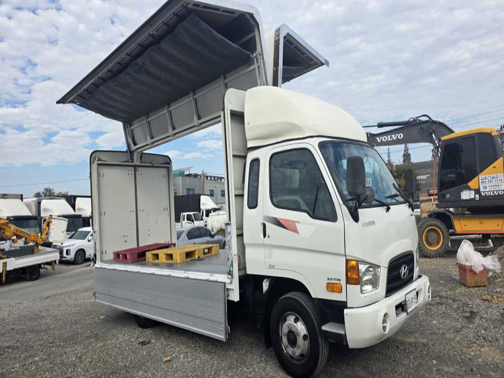 현대 이마이티 윙바디 13