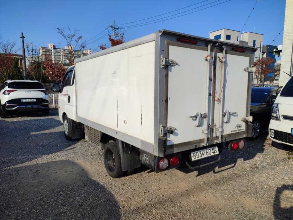 기아 봉고3 1톤 표준탑 4