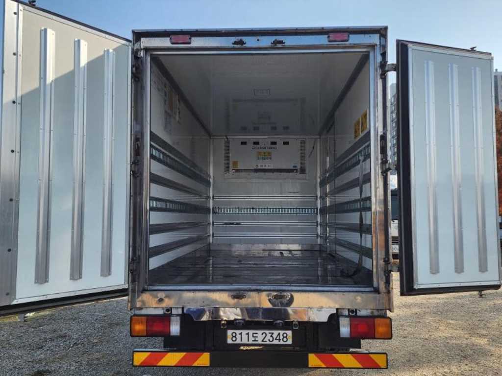 현대 올뉴마이티 2.5톤 냉동탑 9