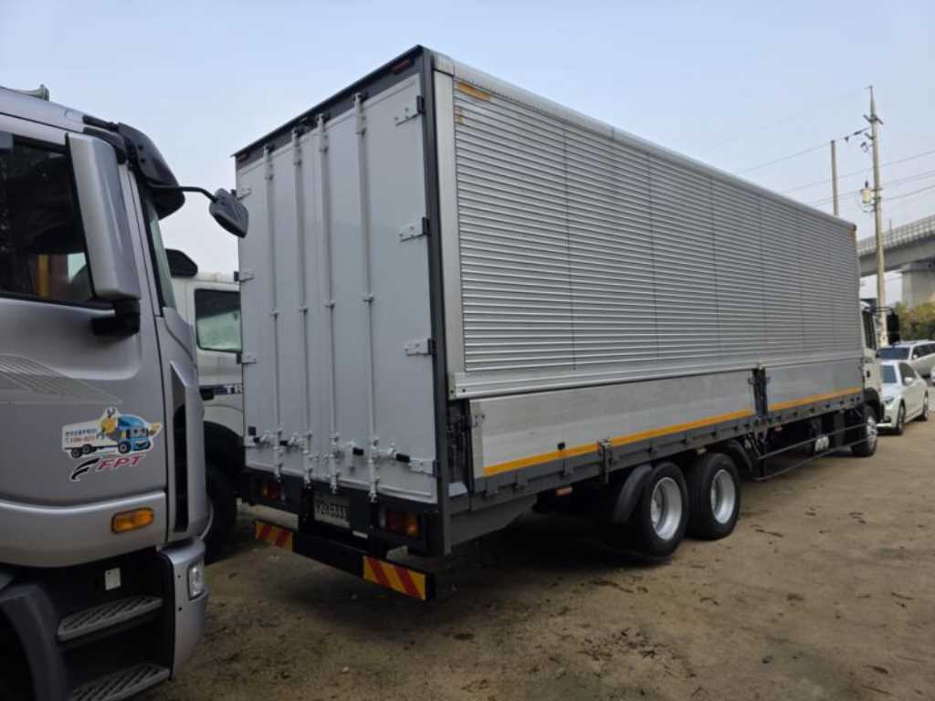 현대 메가트럭 윙바디 5톤 수동 4