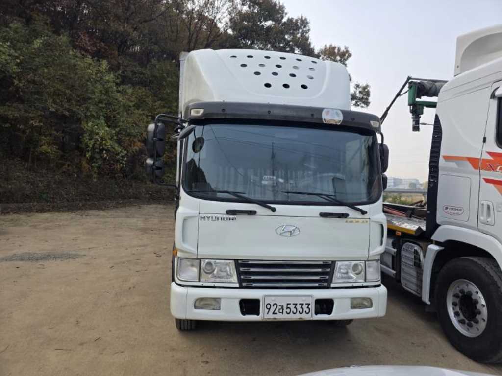현대 메가트럭 윙바디 5톤 수동 1