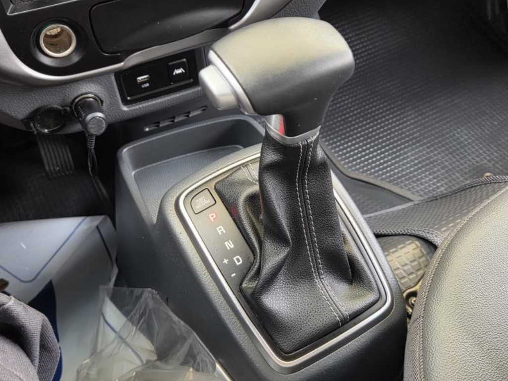 기아 봉고3 1톤 저상탑 LPG 17