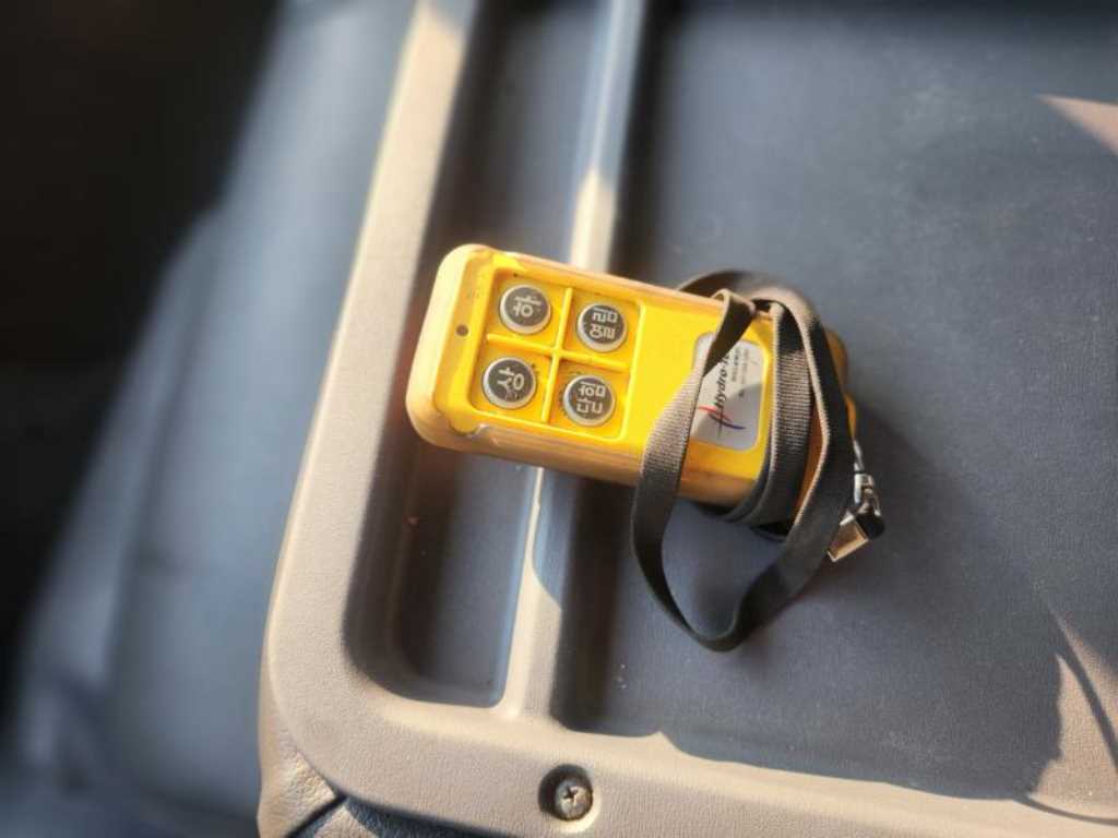 이스즈 엘프 3.5톤 냉동윙 11