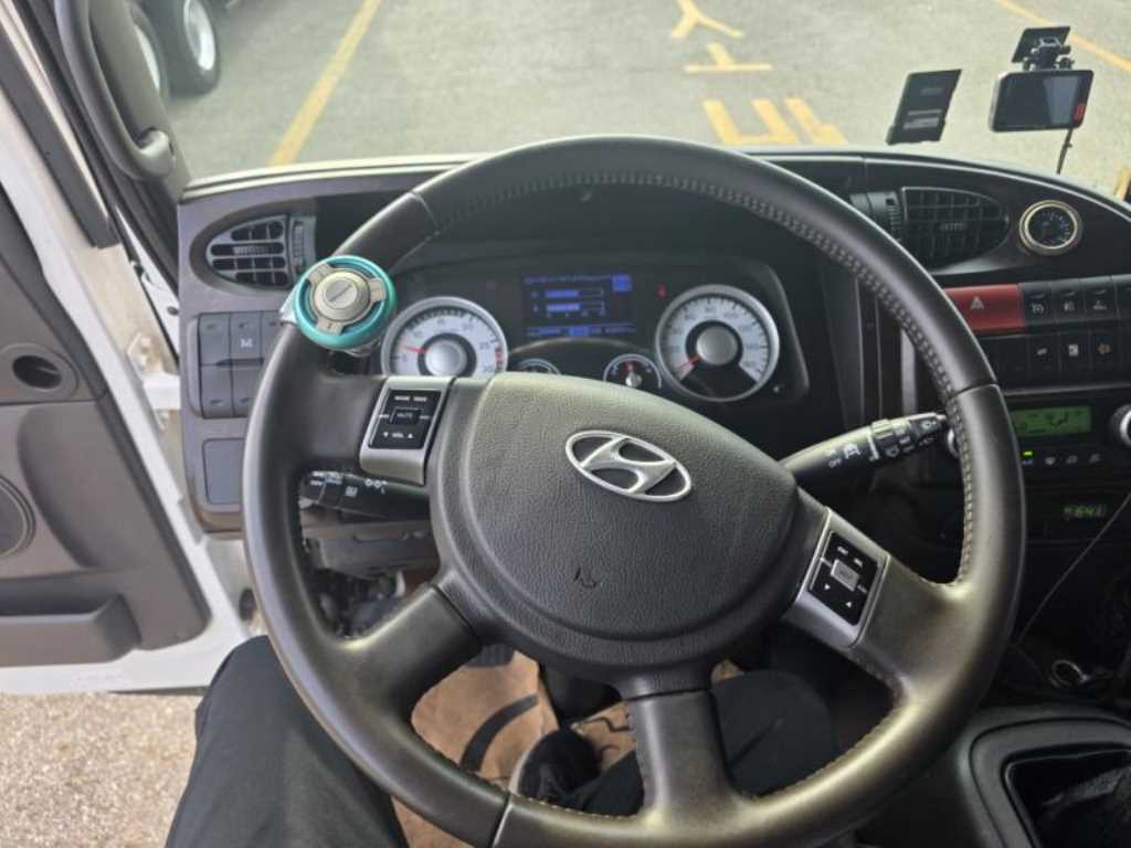 현대 메가트럭 냉동윙 8.5톤 수동 6