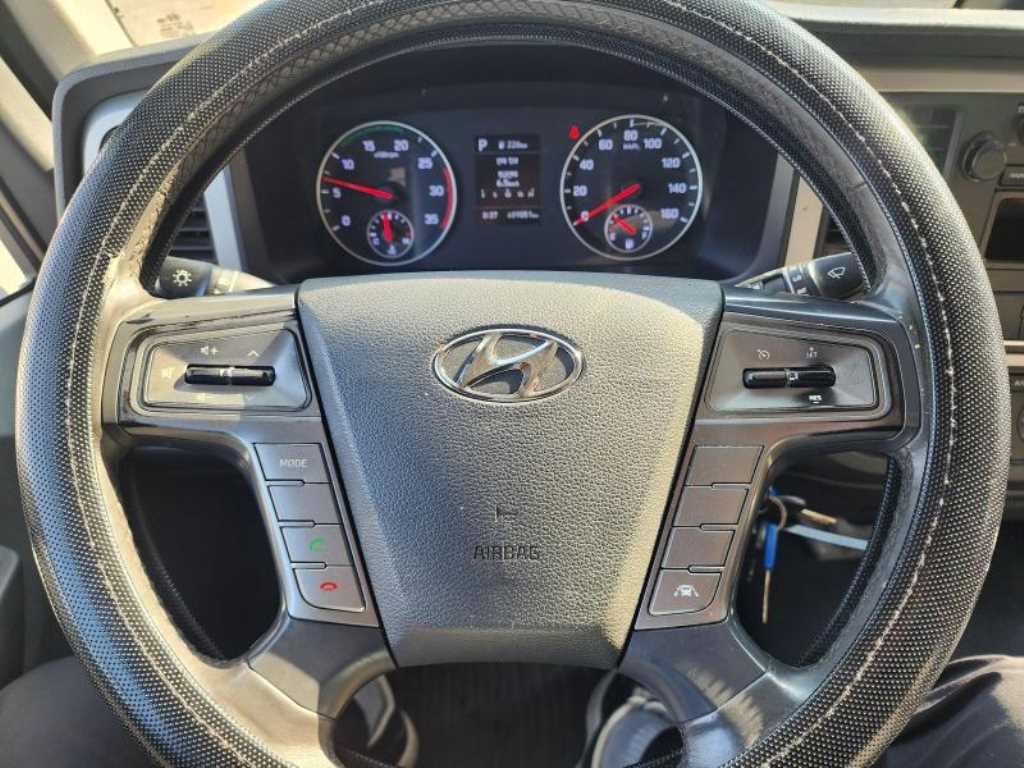 현대 올뉴마이티 2.5톤 냉동탑 15