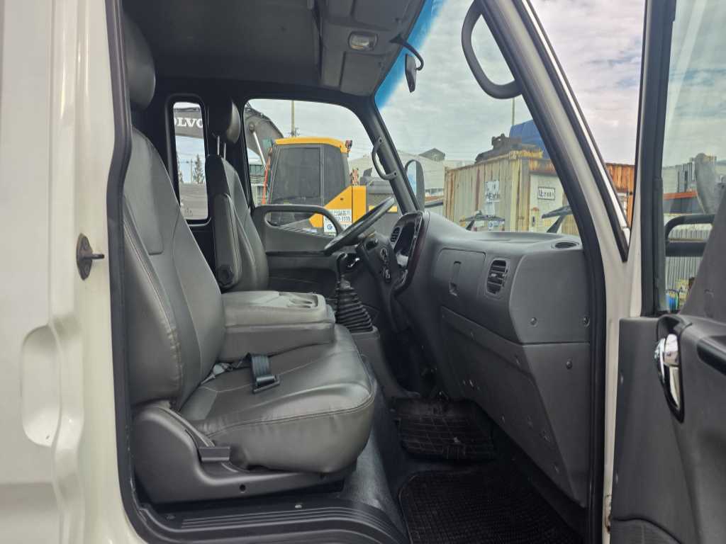 현대 이마이티 윙바디 6