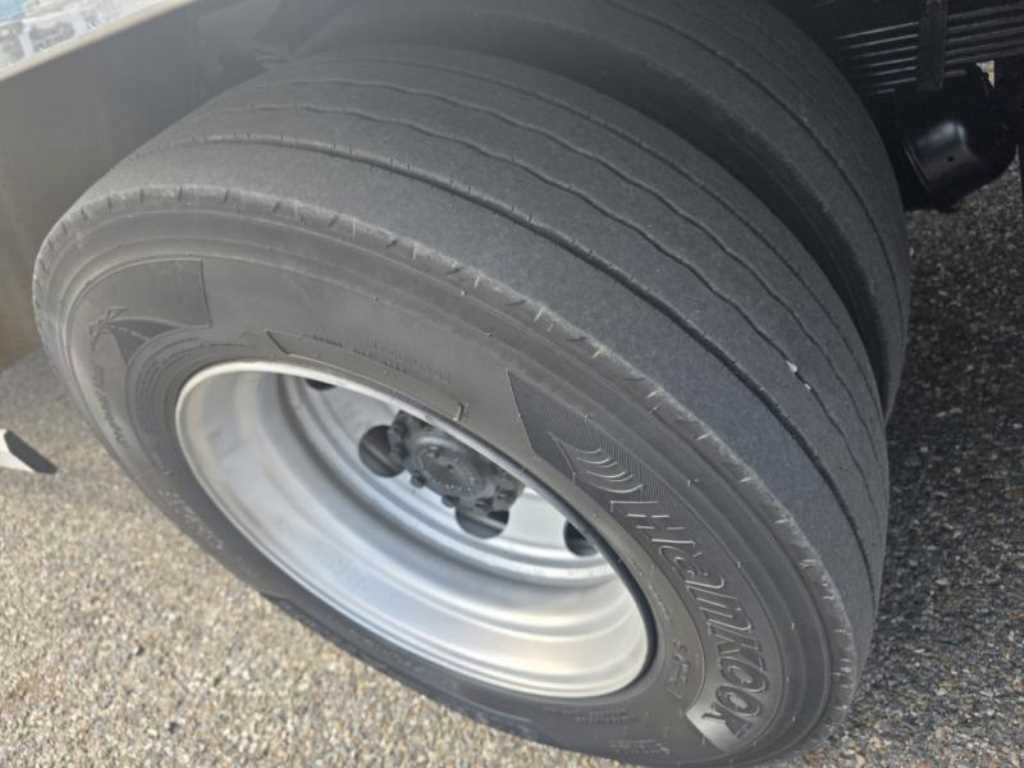 현대 메가트럭 냉동윙 8.5톤 수동 5