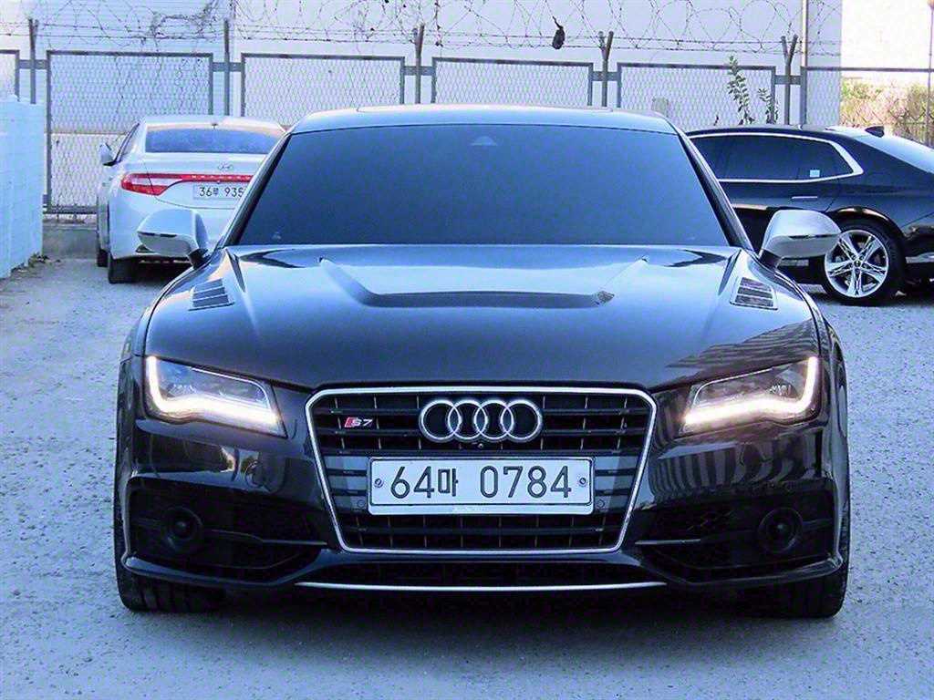 S7 4.0 TFSI 콰트로 2013년식