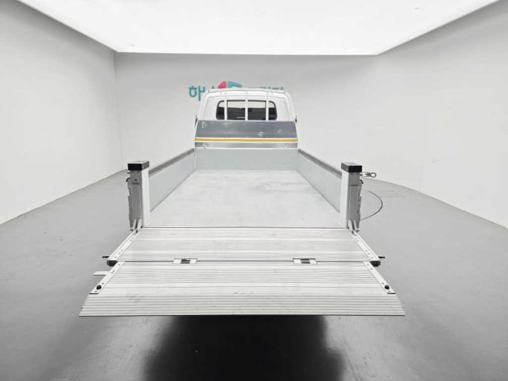 현대 포터2 1톤 카고 슈퍼캡 장축 LPG 9