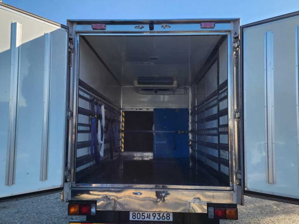 현대 올뉴마이티 2.5톤 냉동탑 6