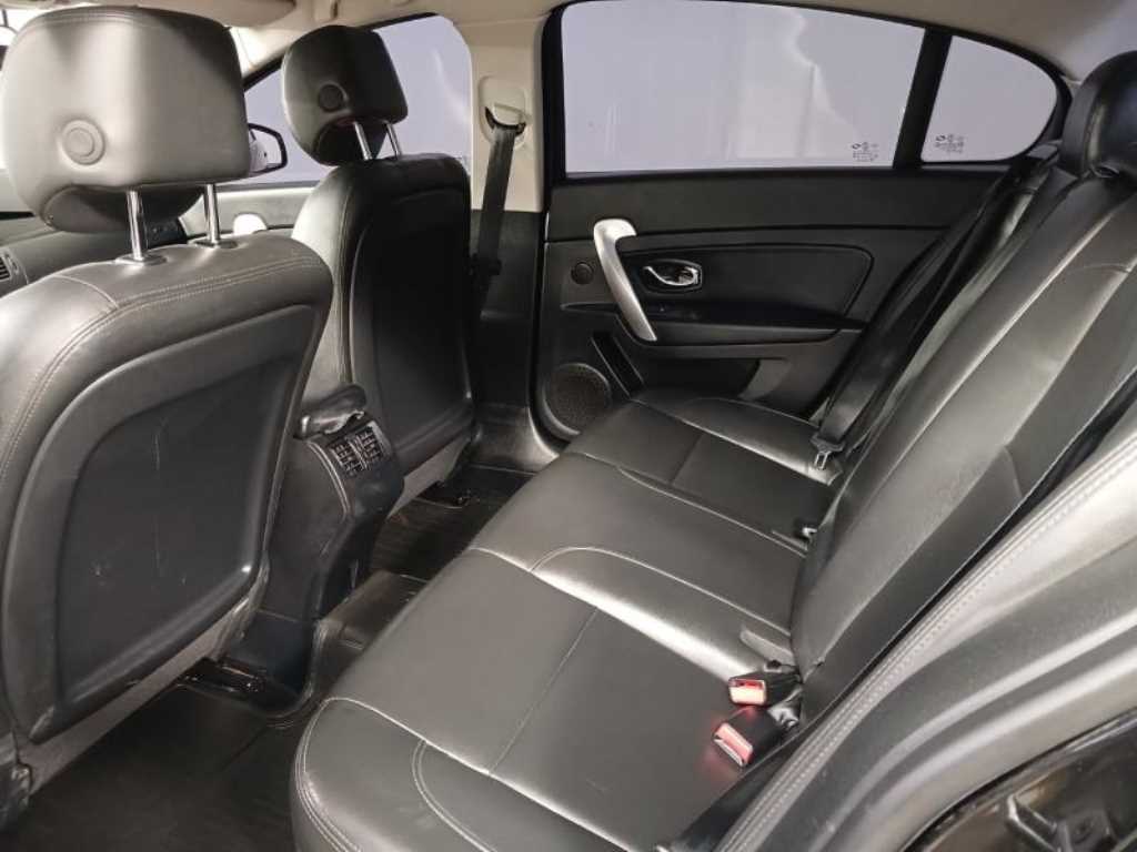 Renault SM5 2.0 LPLI Premium Type 9