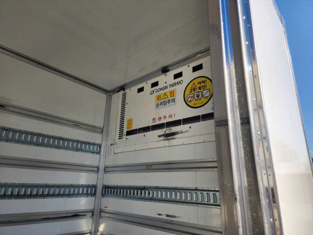 현대 올뉴마이티 2.5톤 냉동탑 8