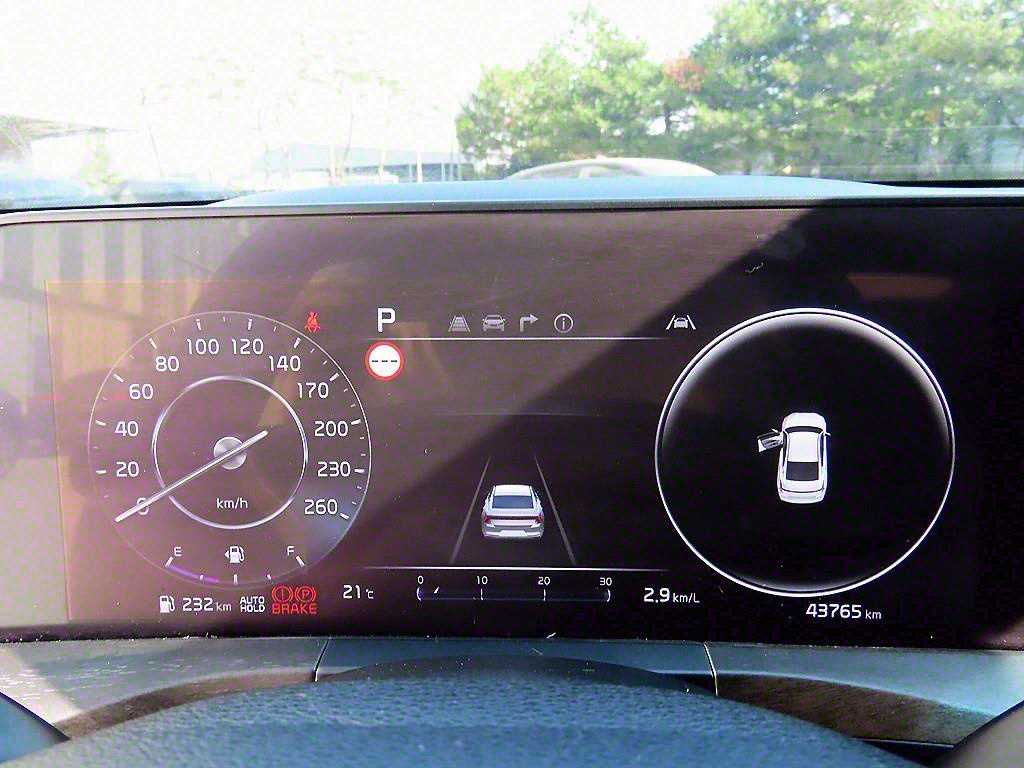 Kia K8 2.5 2WD Noblesse 10