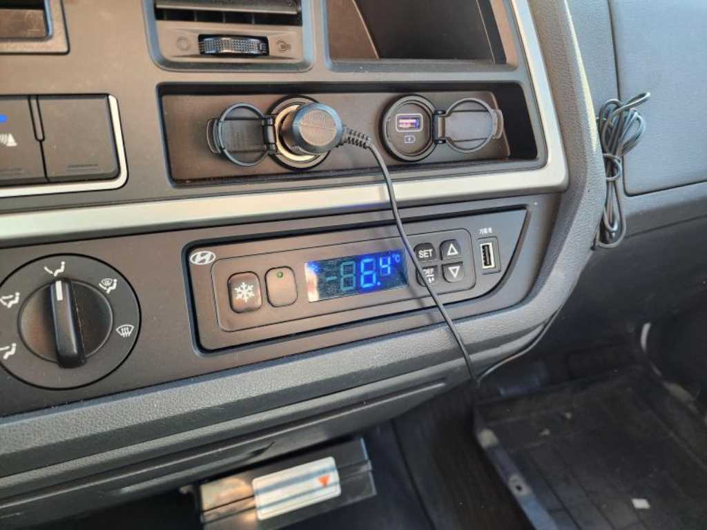 현대 올뉴마이티 2.5톤 냉동탑 11