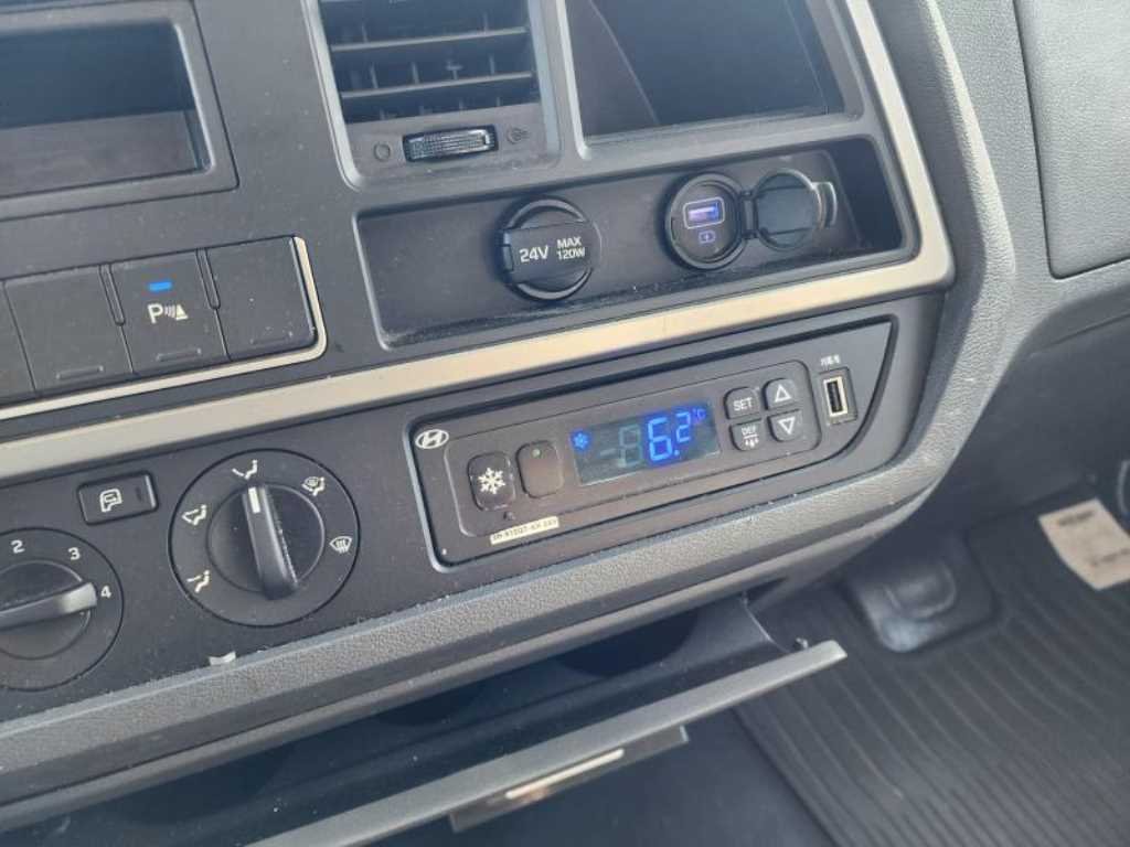 현대 올뉴마이티 2.5톤 냉동탑 9