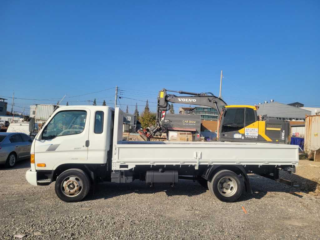 현대 이마이티 2.5톤 카고 슈퍼캡 18