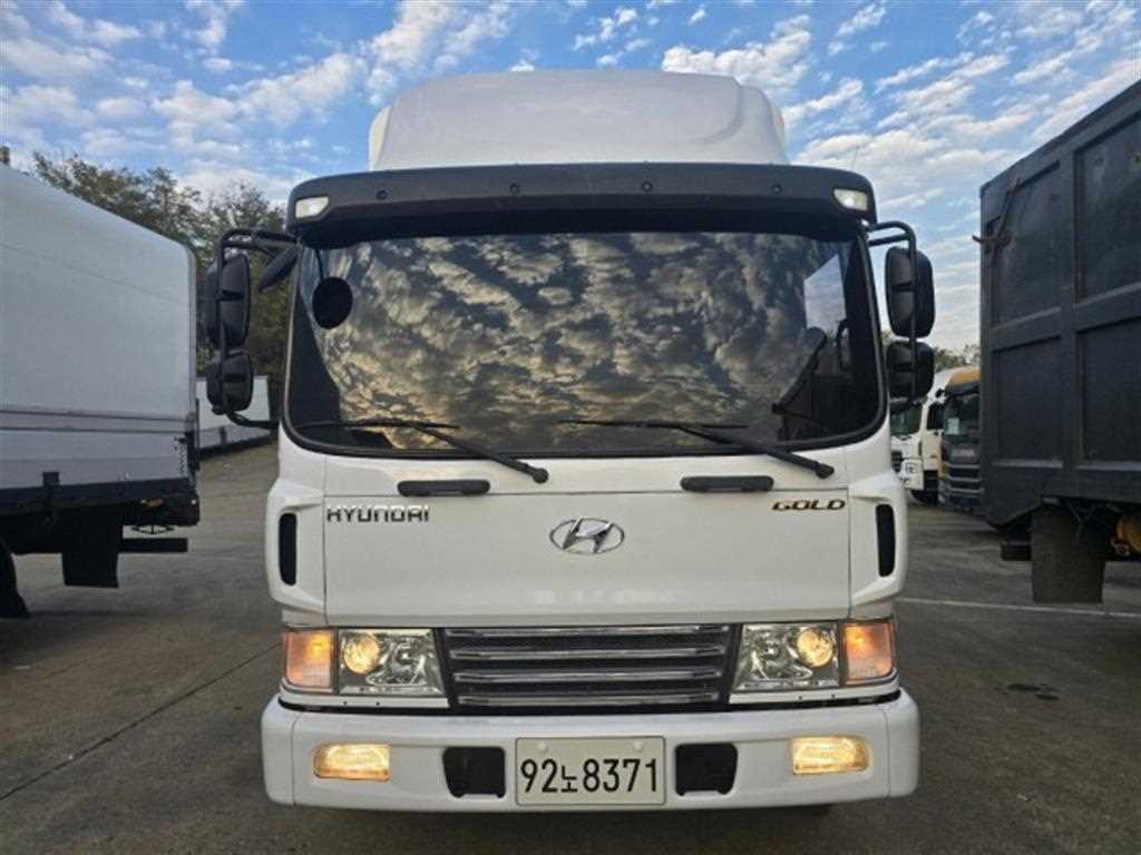 현대 메가트럭 280 단바리 윙바디 4.5톤 수동 1