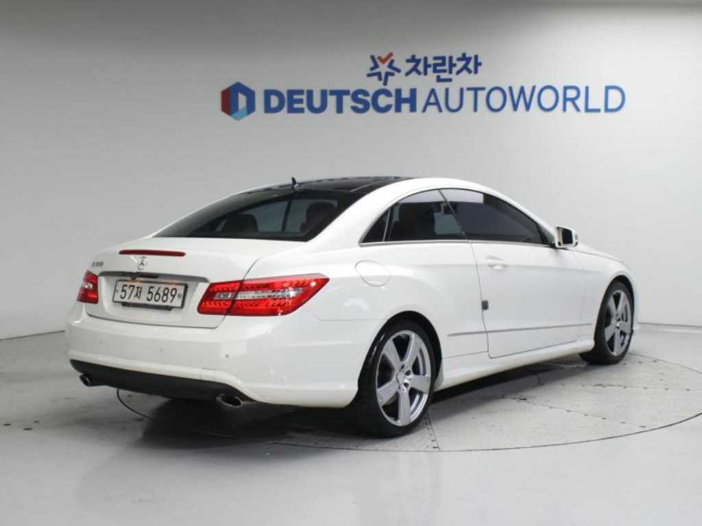 벤츠 E 클래스 E350 쿠페 사진 2/20