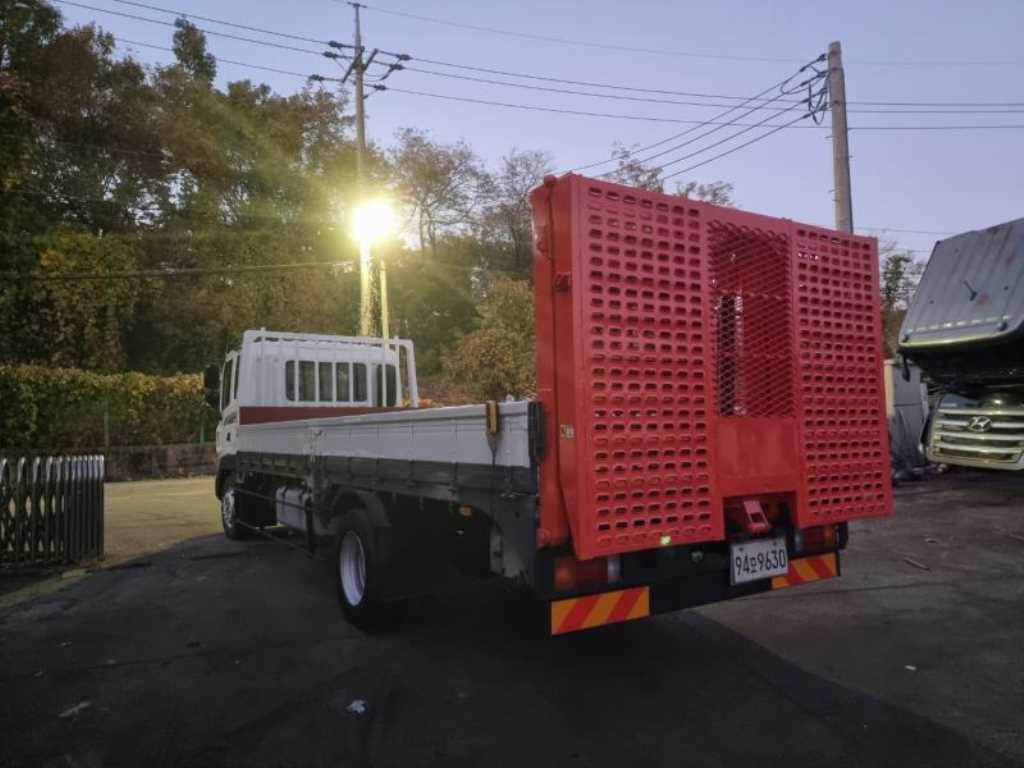 현대 어부바카 메가트럭 4