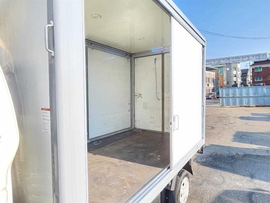 기아 봉고3 1톤 표준탑 전기 7