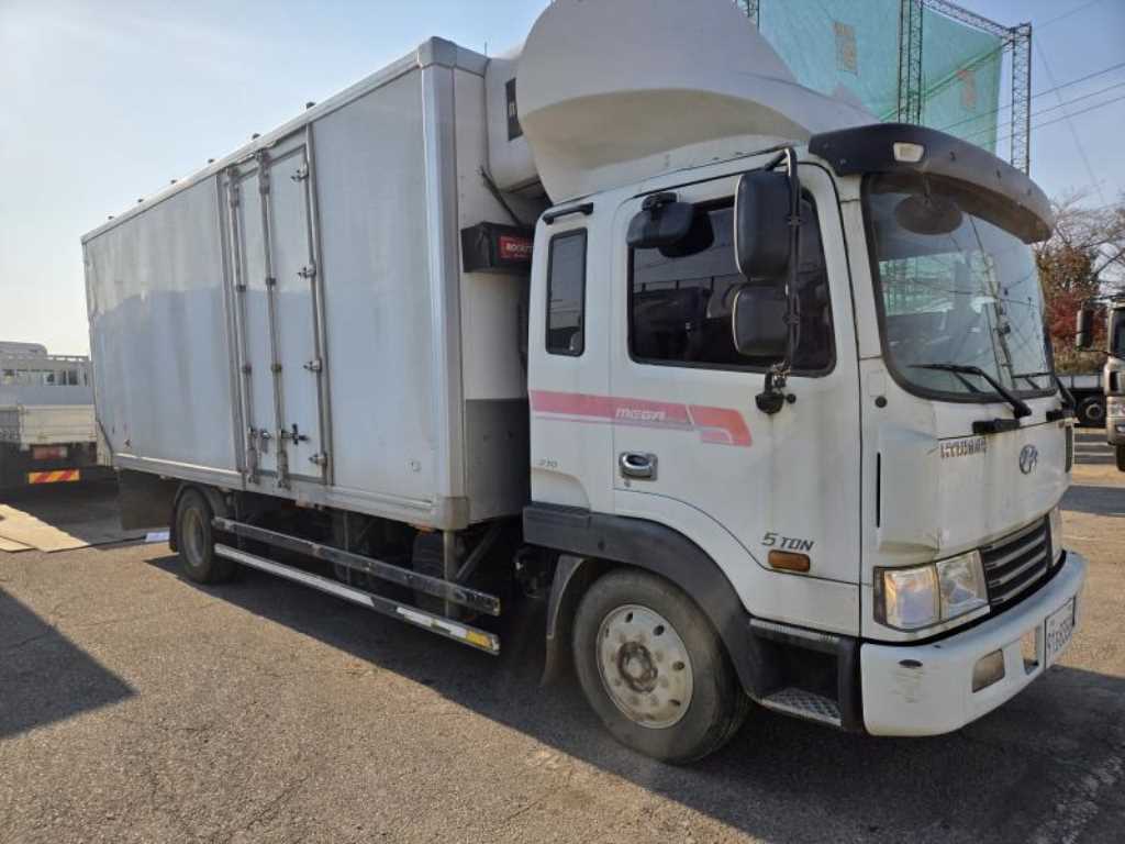 현대 메가트럭 냉동탑 장축