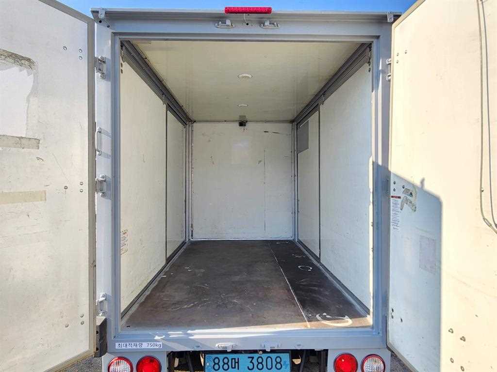 기아 봉고3 1톤 표준탑 전기 8