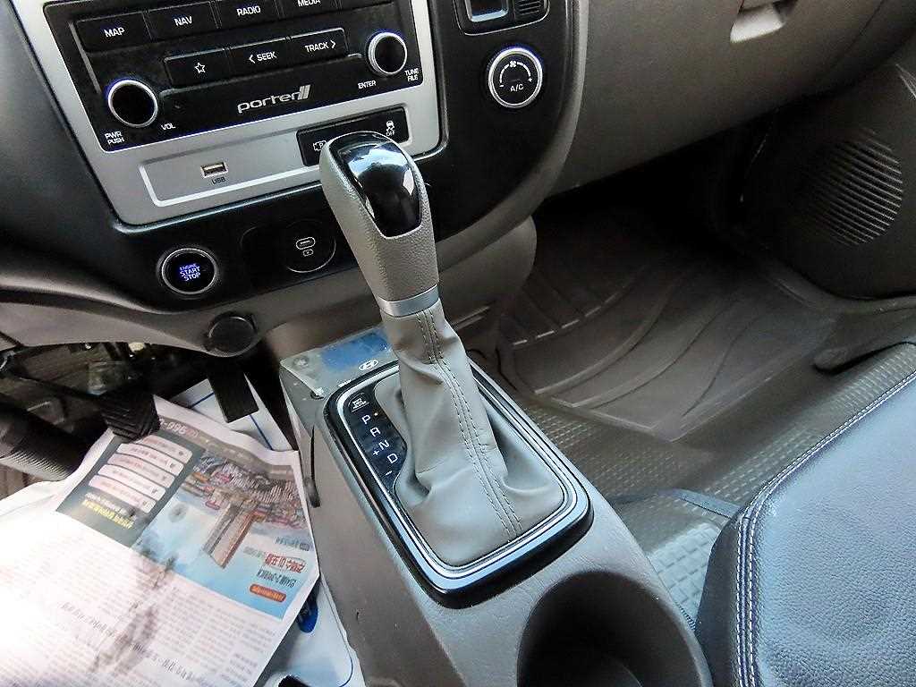 현대 포터2 1톤 냉동탑 LPG 11