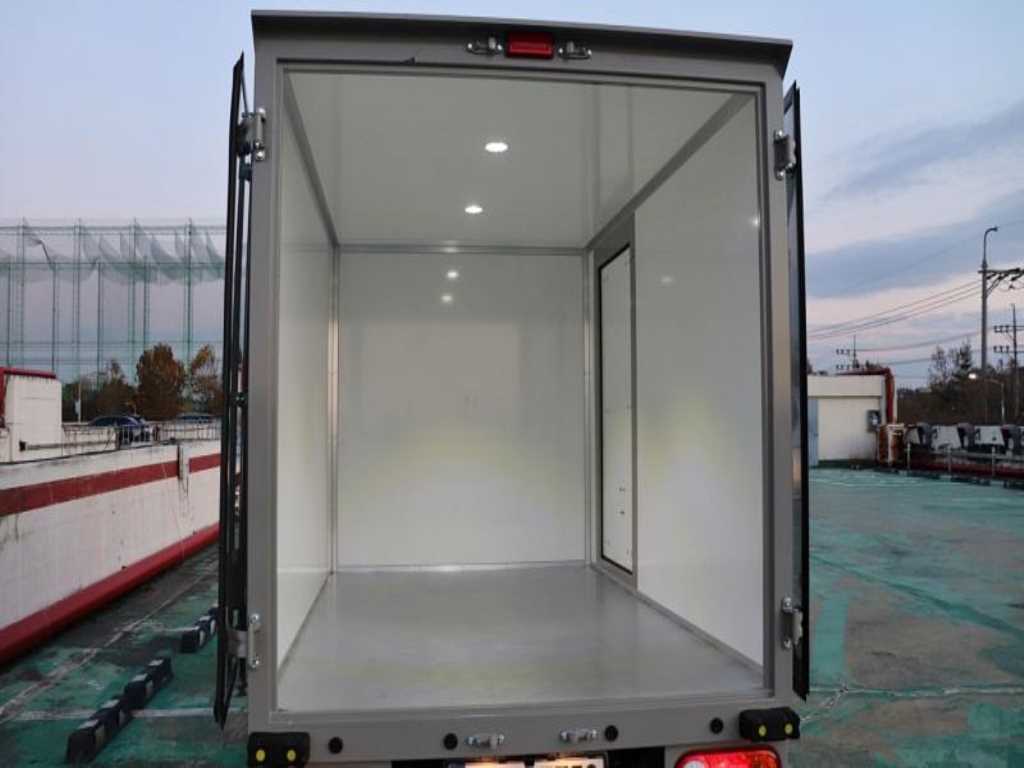 현대 포터2 1톤 저상탑 LPG 17